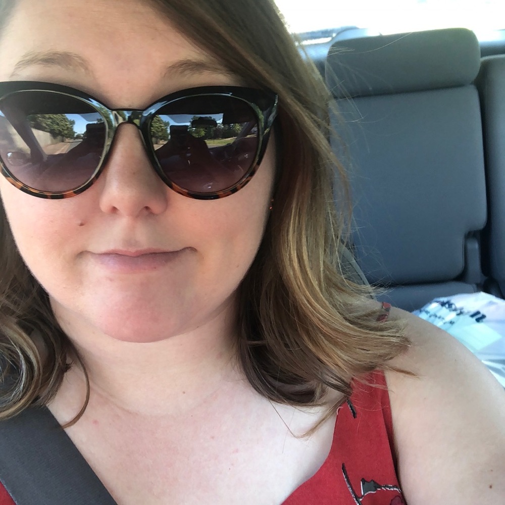 Meet your Posher, Ashley